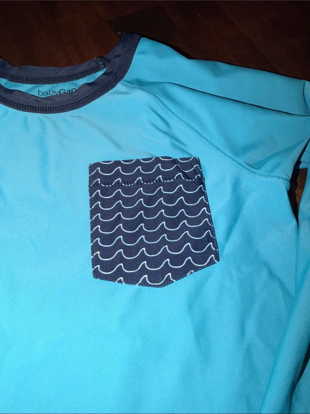 GAP Kids 🌊 Long Sleeve Rash Guard